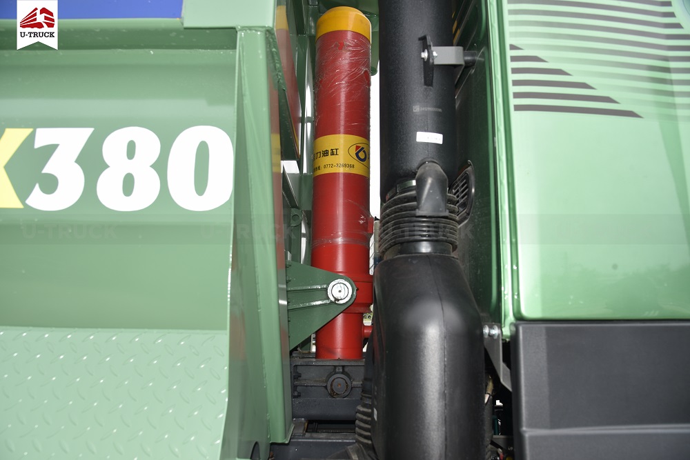 Xe ben HOWO V7X 380 8×4 Thùng Đúc