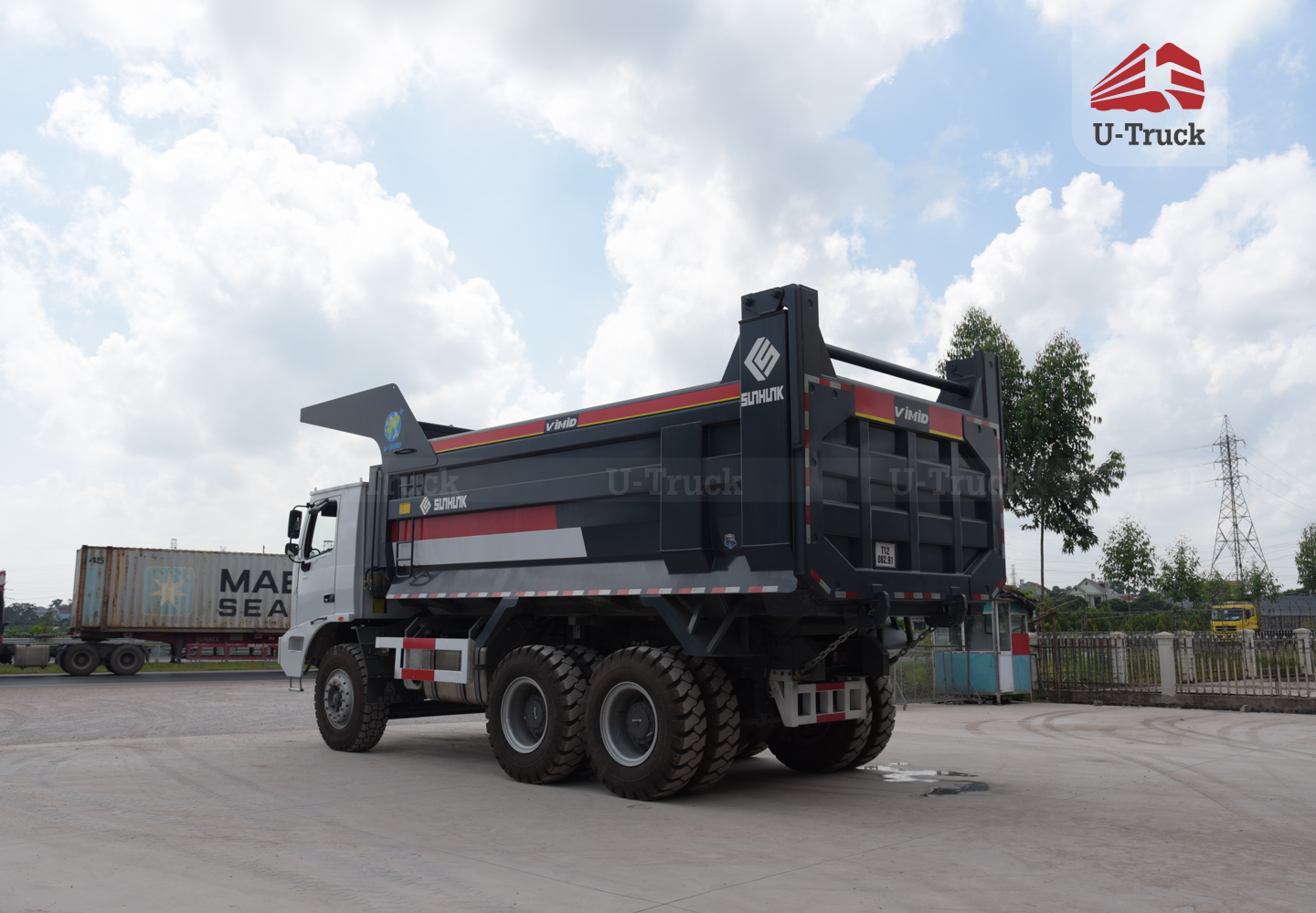 Xe ben mỏ HW7D 371 6X4 thùng đúc