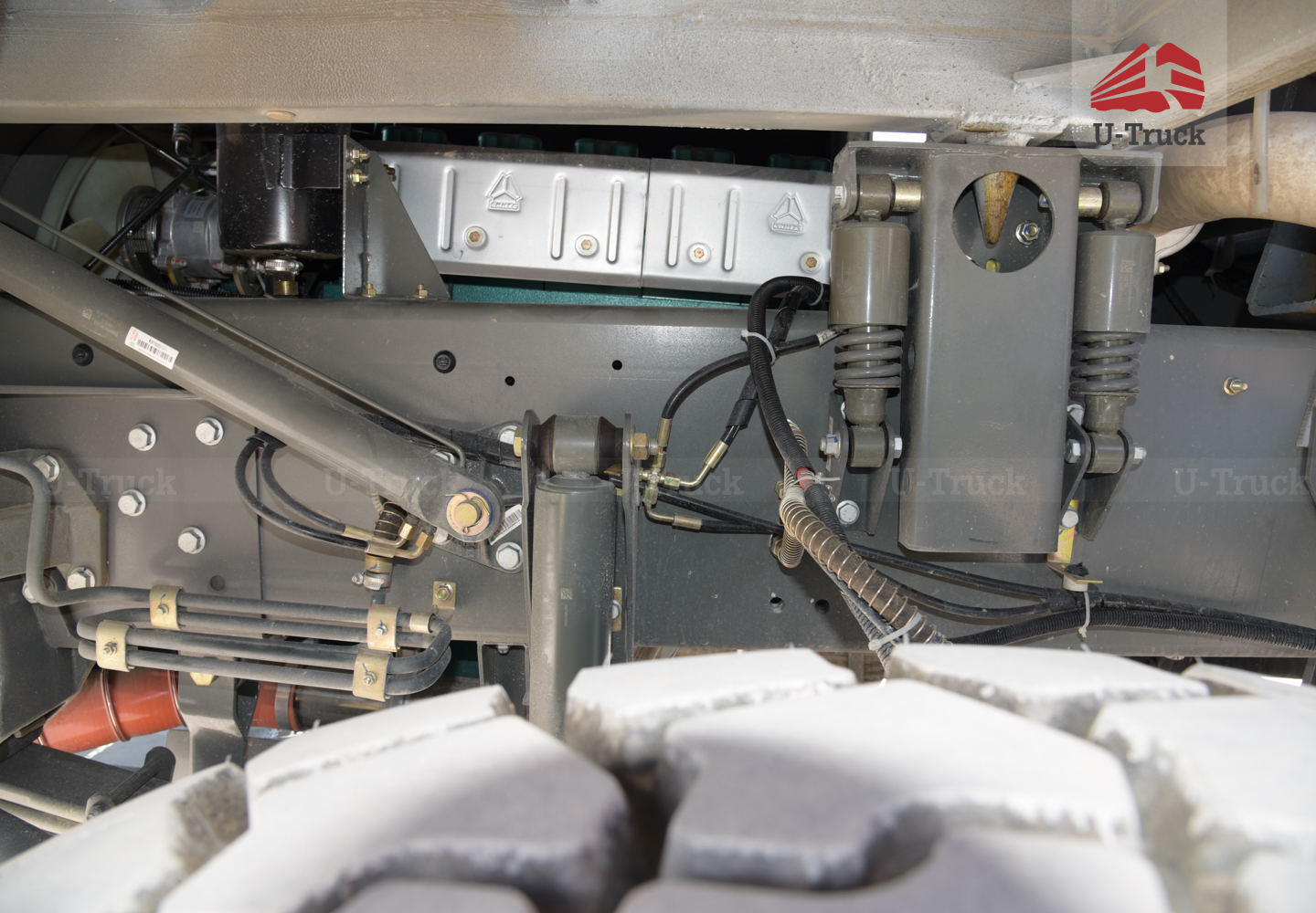 Xe ben mỏ HW7D 371 6X4 thùng đúc