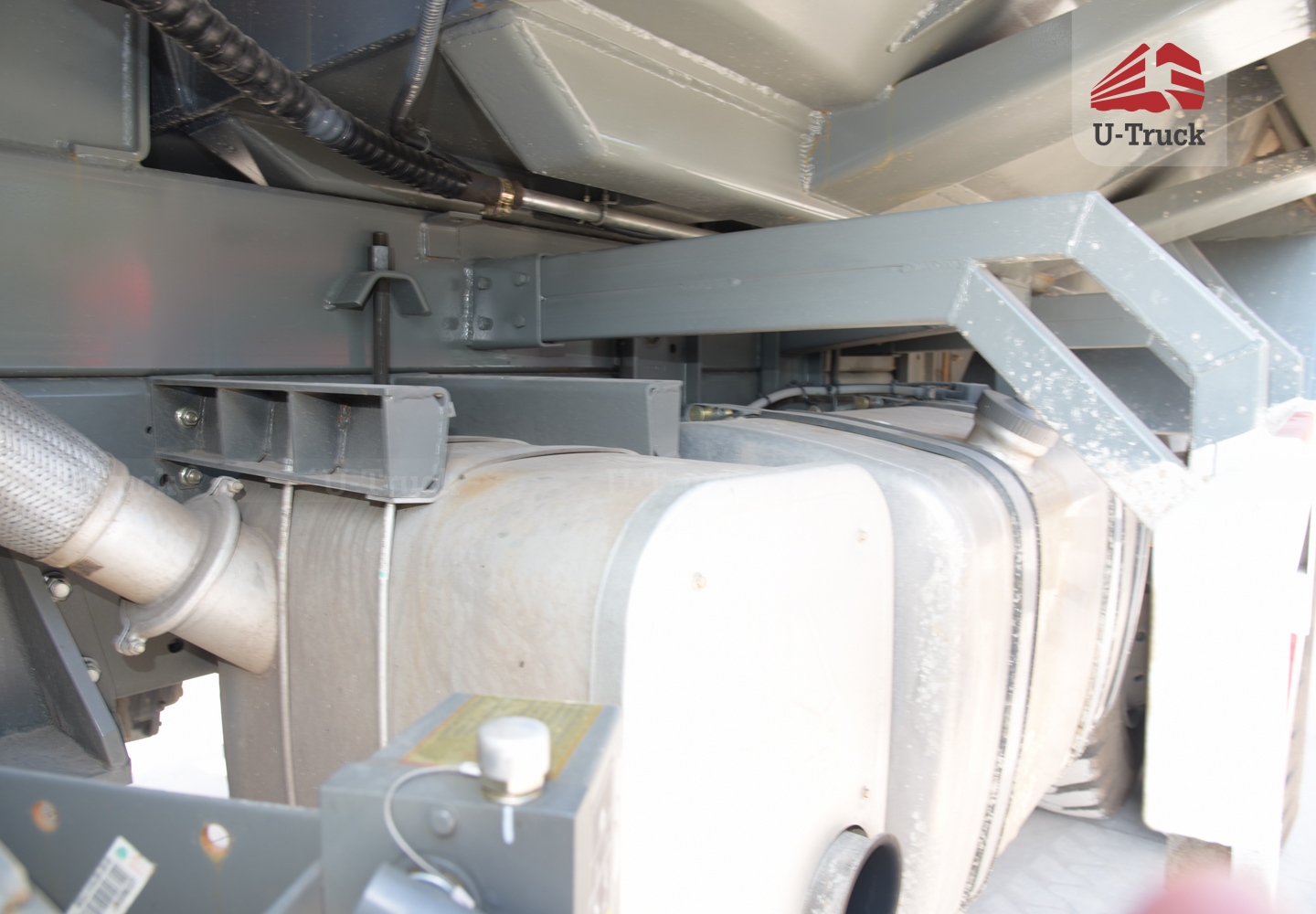 Xe ben mỏ HW7D 371 6X4 thùng đúc