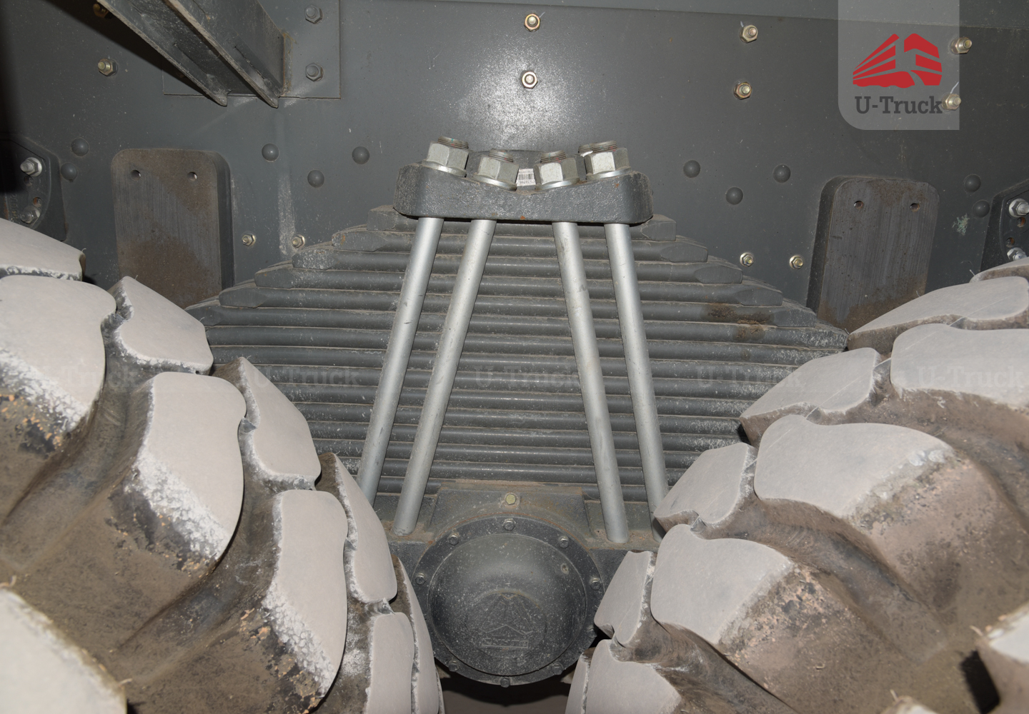 Xe ben mỏ HW7D 371 6X4 thùng đúc