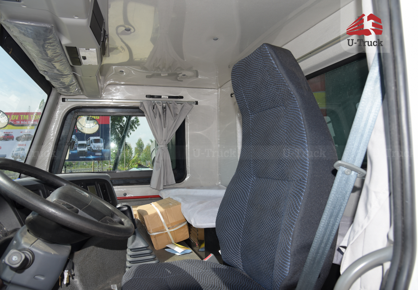 Xe ben mỏ HW7D 371 6X4 thùng đúc