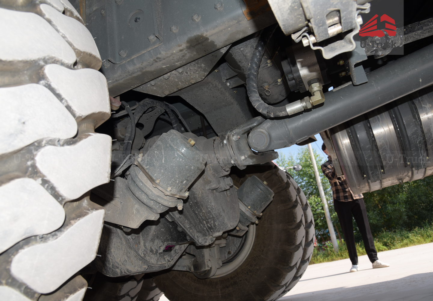 Xe ben mỏ HW7D 371 6X4 thùng đúc