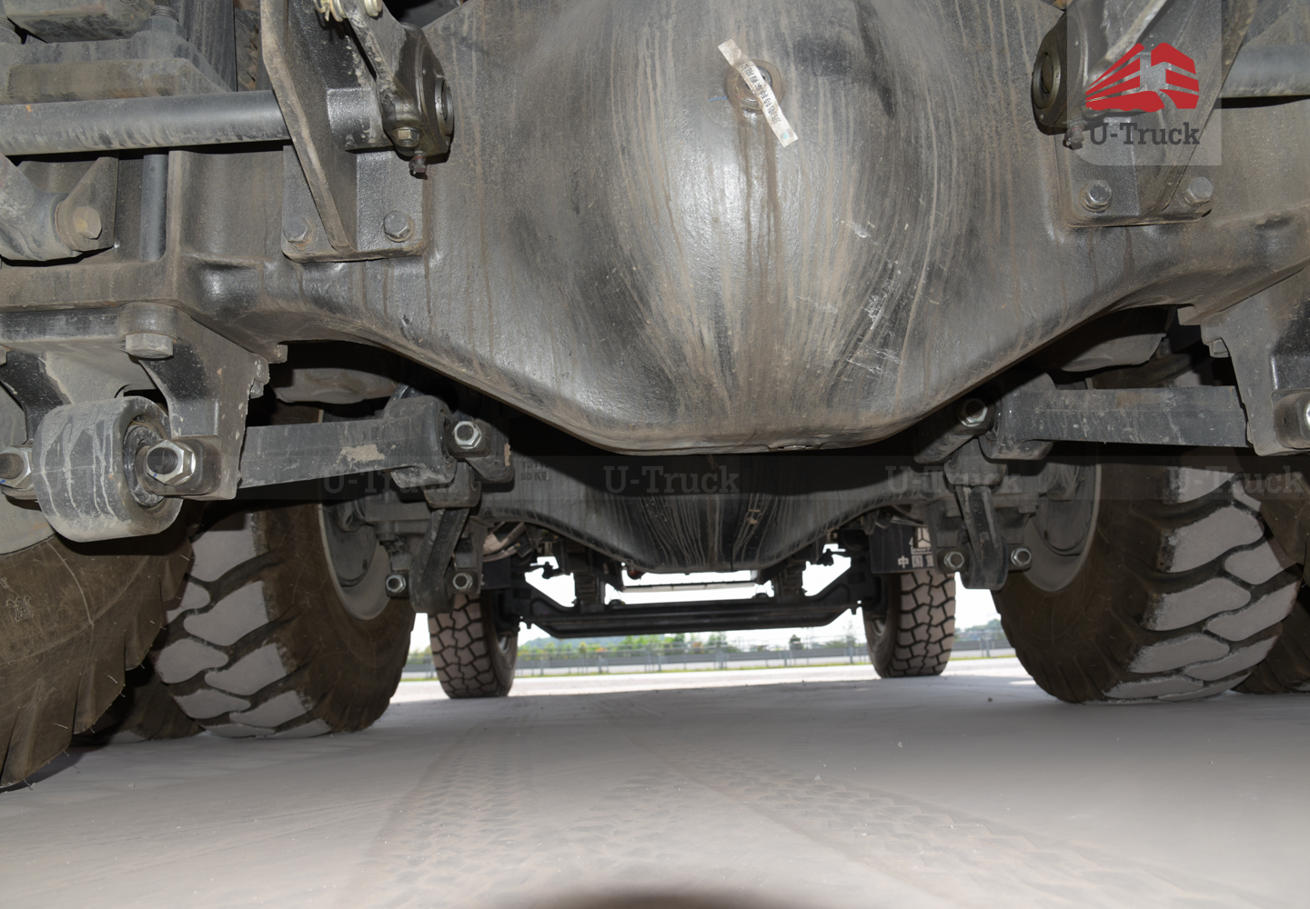 Xe ben mỏ HW7D 371 6X4 thùng đúc