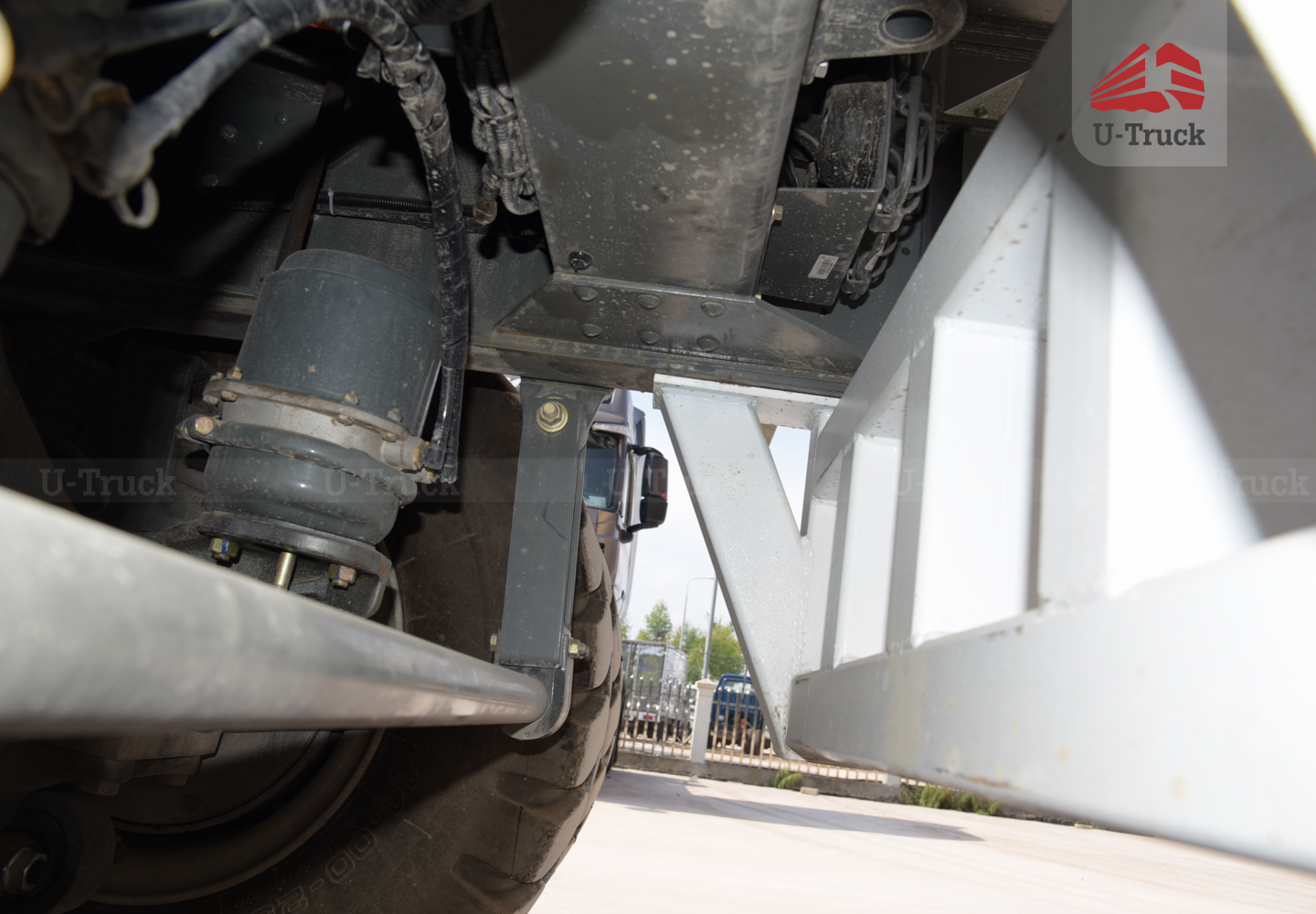 Xe ben mỏ HW7D 371 6X4 thùng đúc