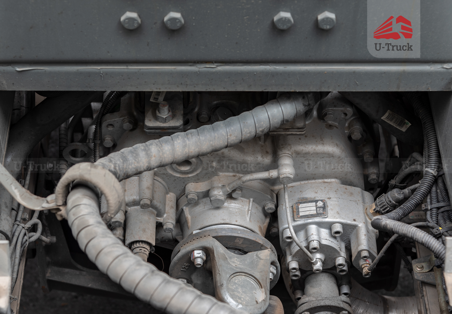 Xe ben HOWO NX 350 6X4 Thùng đúc