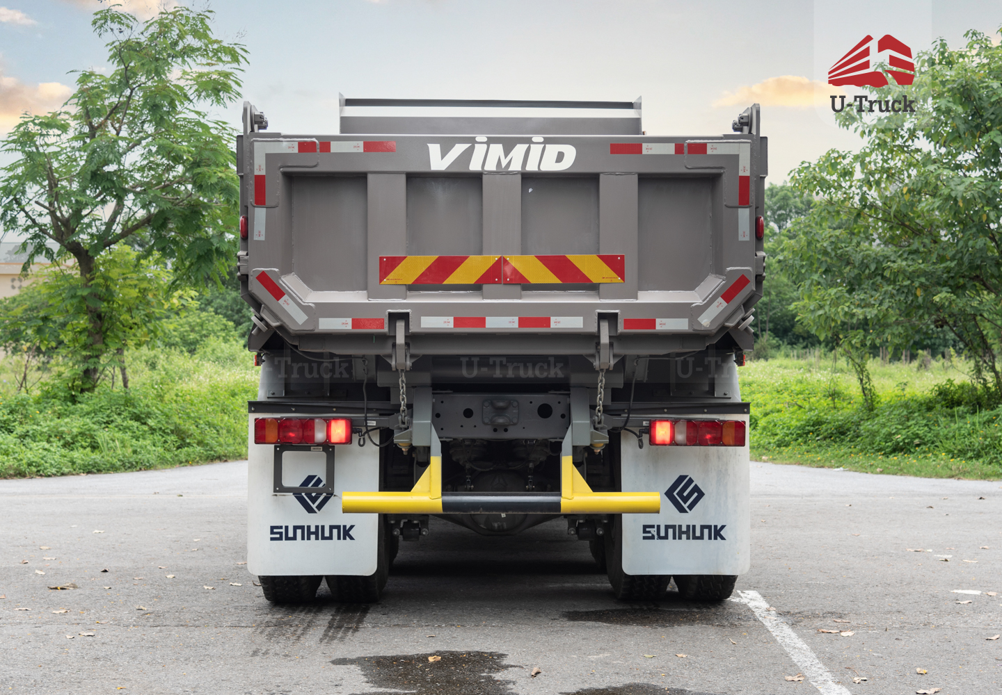 Xe ben HOWO NX 350 6X4 Thùng đúc