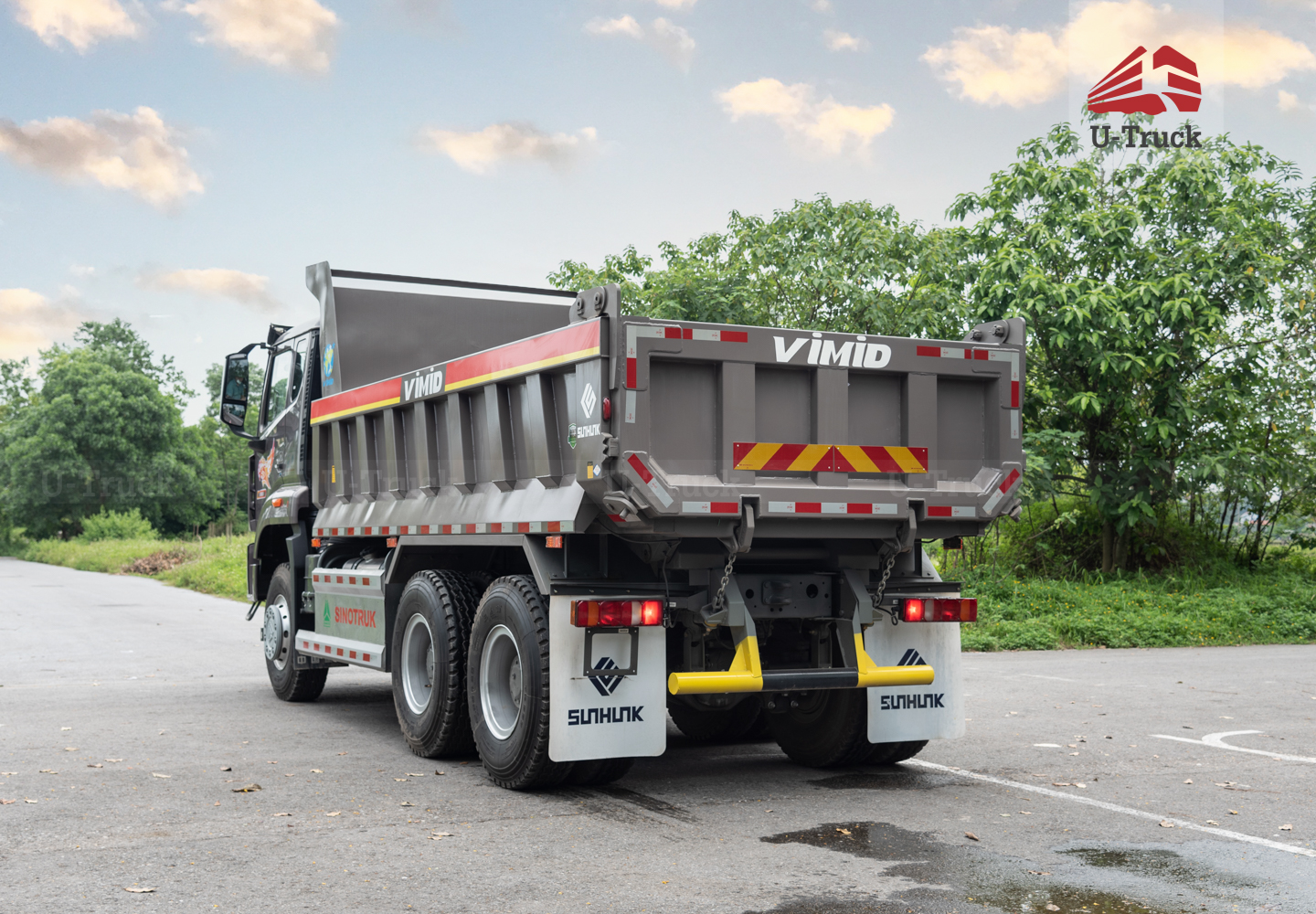 Xe ben HOWO NX 350 6X4 Thùng đúc