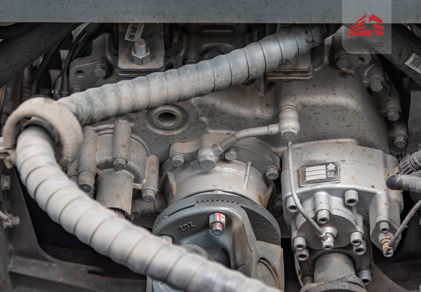 Xe ben HOWO NX 350 6X4 Thùng đúc