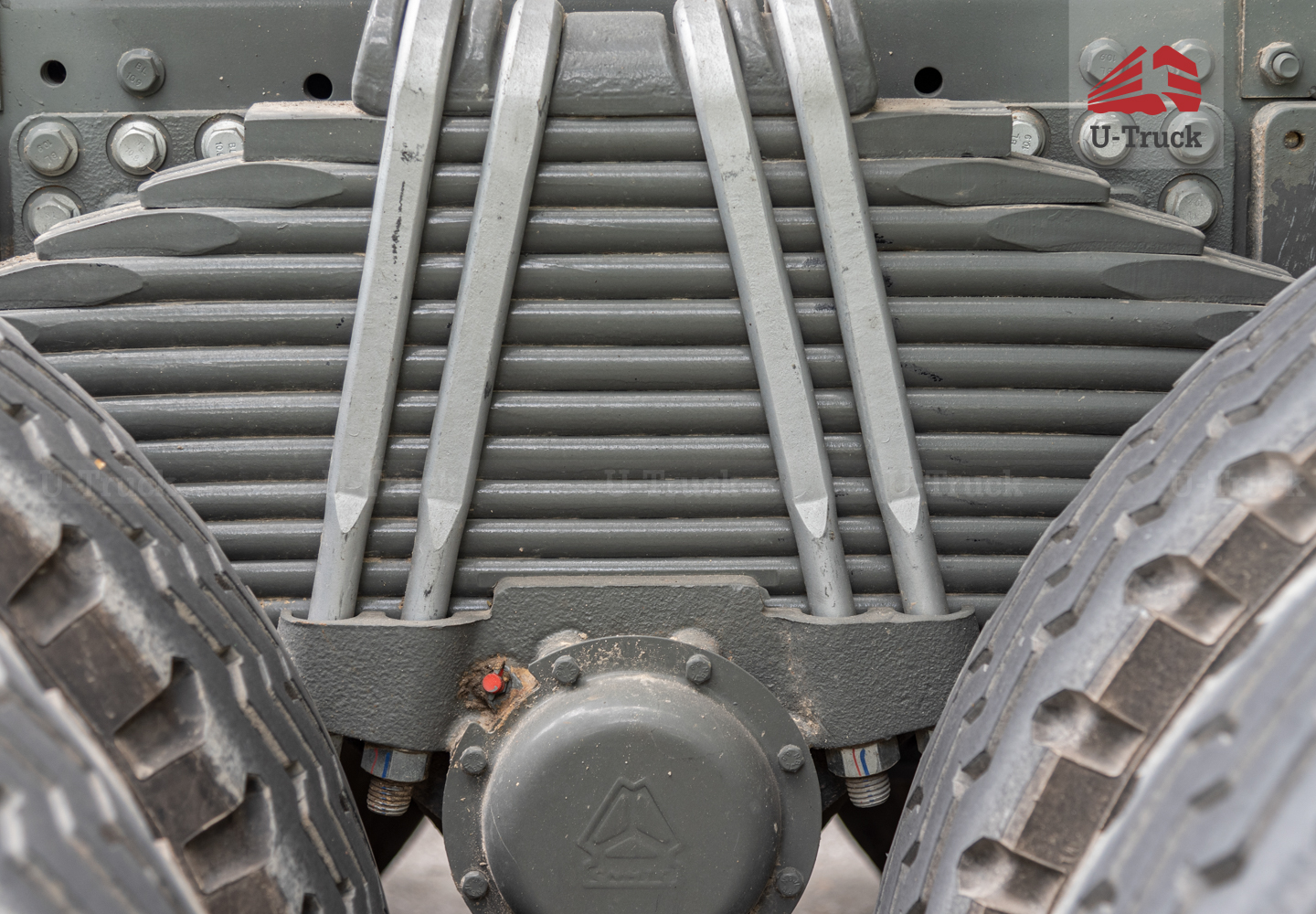 Xe ben HOWO NX 350 6X4 Thùng đúc