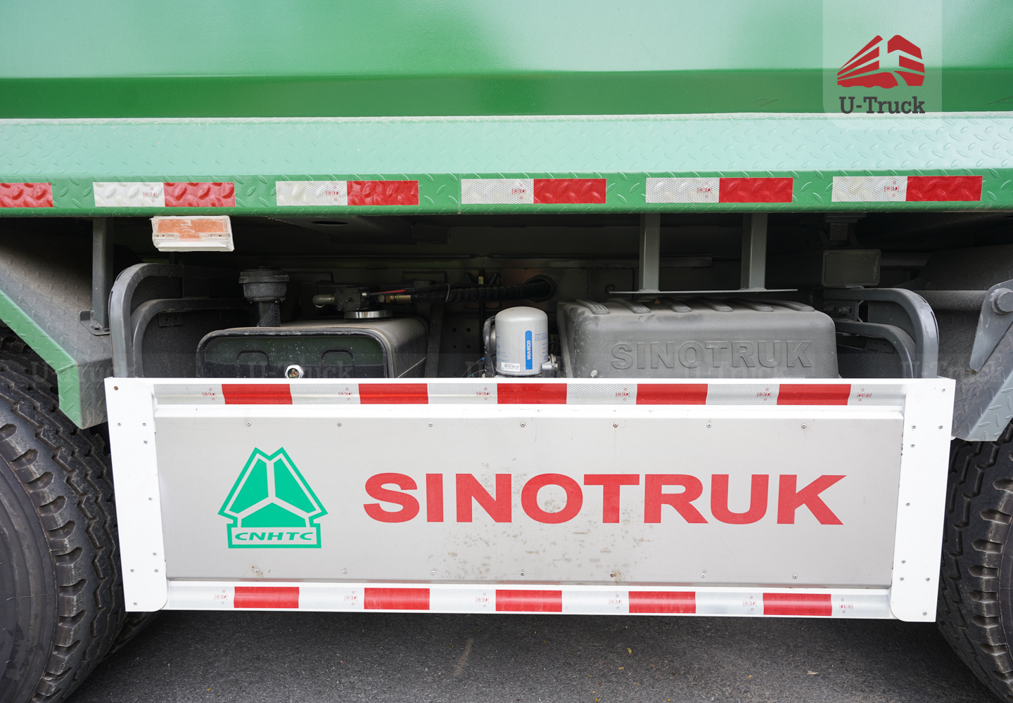 Xe ben HOWO NX 350 8×4 thùng đúc