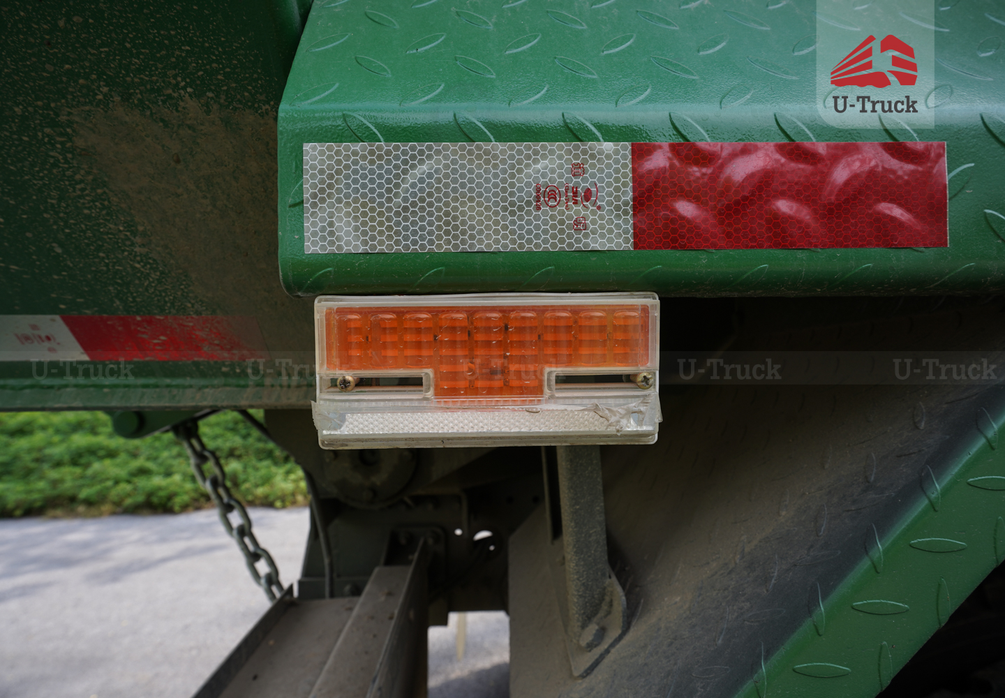 Xe ben HOWO NX 350 8×4 thùng đúc