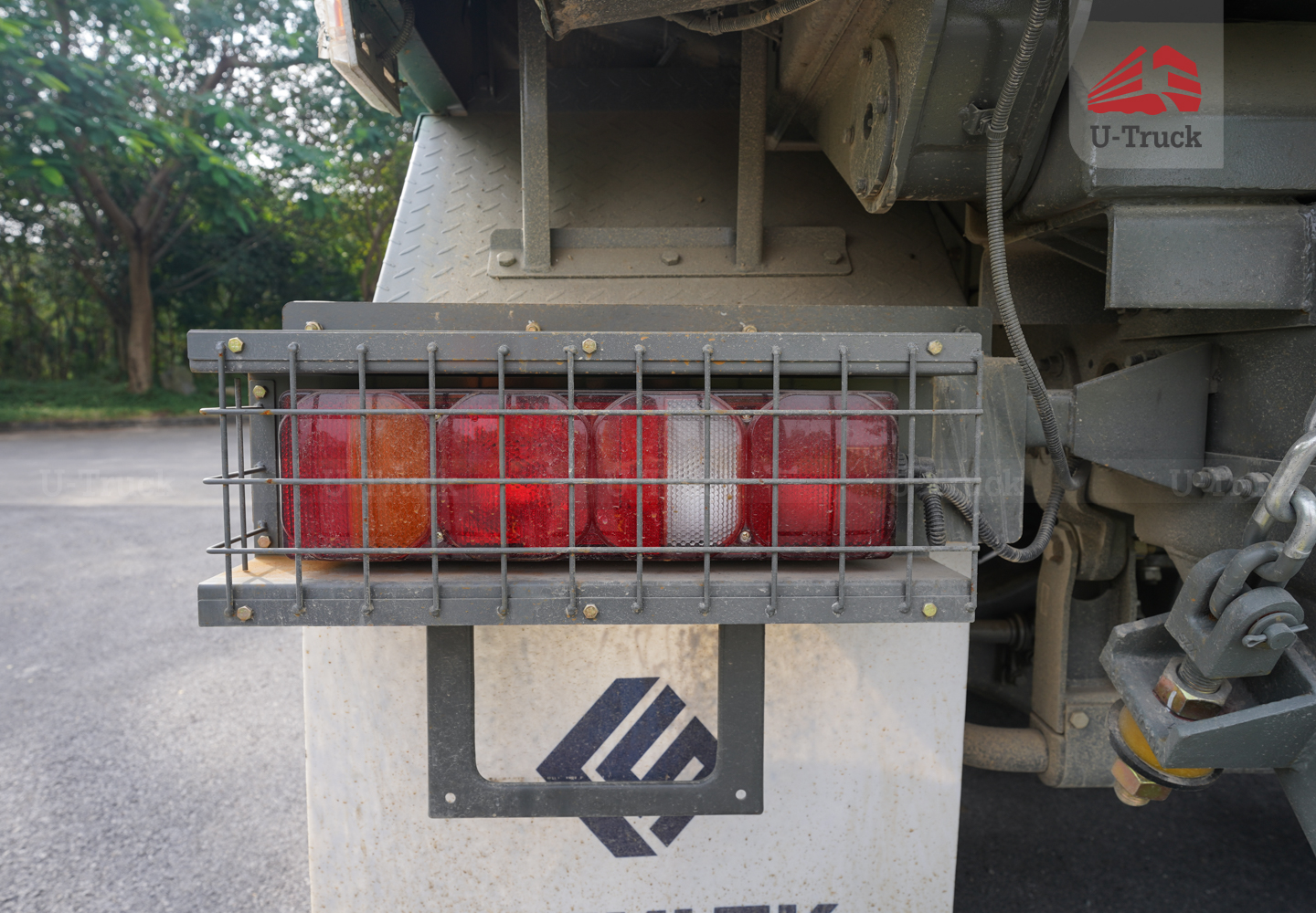 Xe ben HOWO NX 350 8×4 thùng đúc