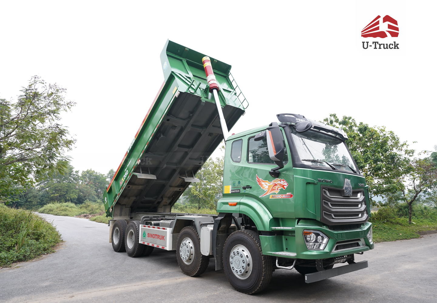 Xe ben HOWO NX 350 8×4 thùng đúc