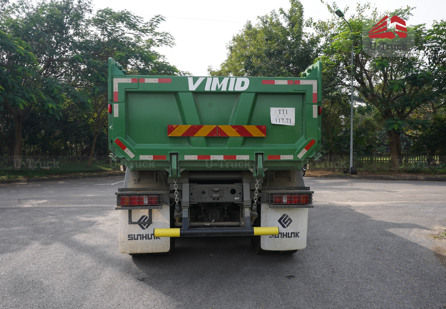 Xe ben HOWO NX 350 8×4 thùng đúc