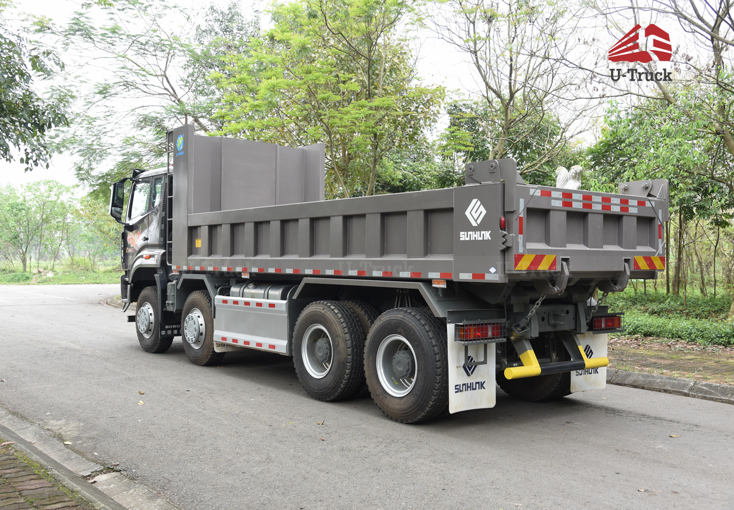 Xe ben HOWO NX400 8×4 thùng vuông