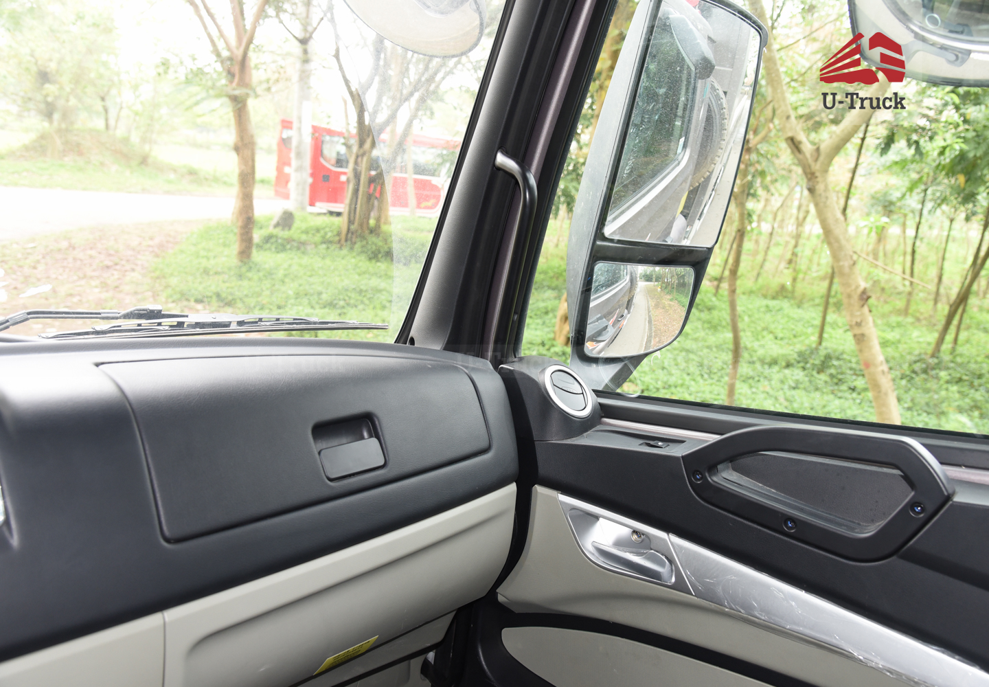 Xe ben HOWO NX400 8×4 thùng vuông