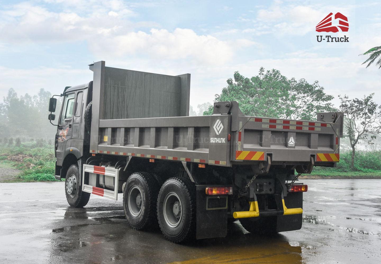 Xe ben HOWO V7G 6×4 thùng vuông