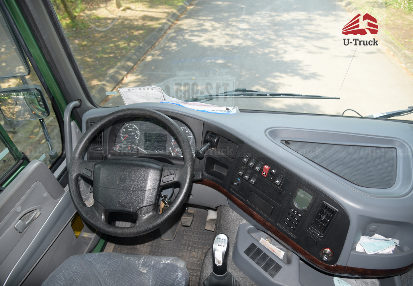 Xe ben HOWO V7G 6×4 thùng vuông