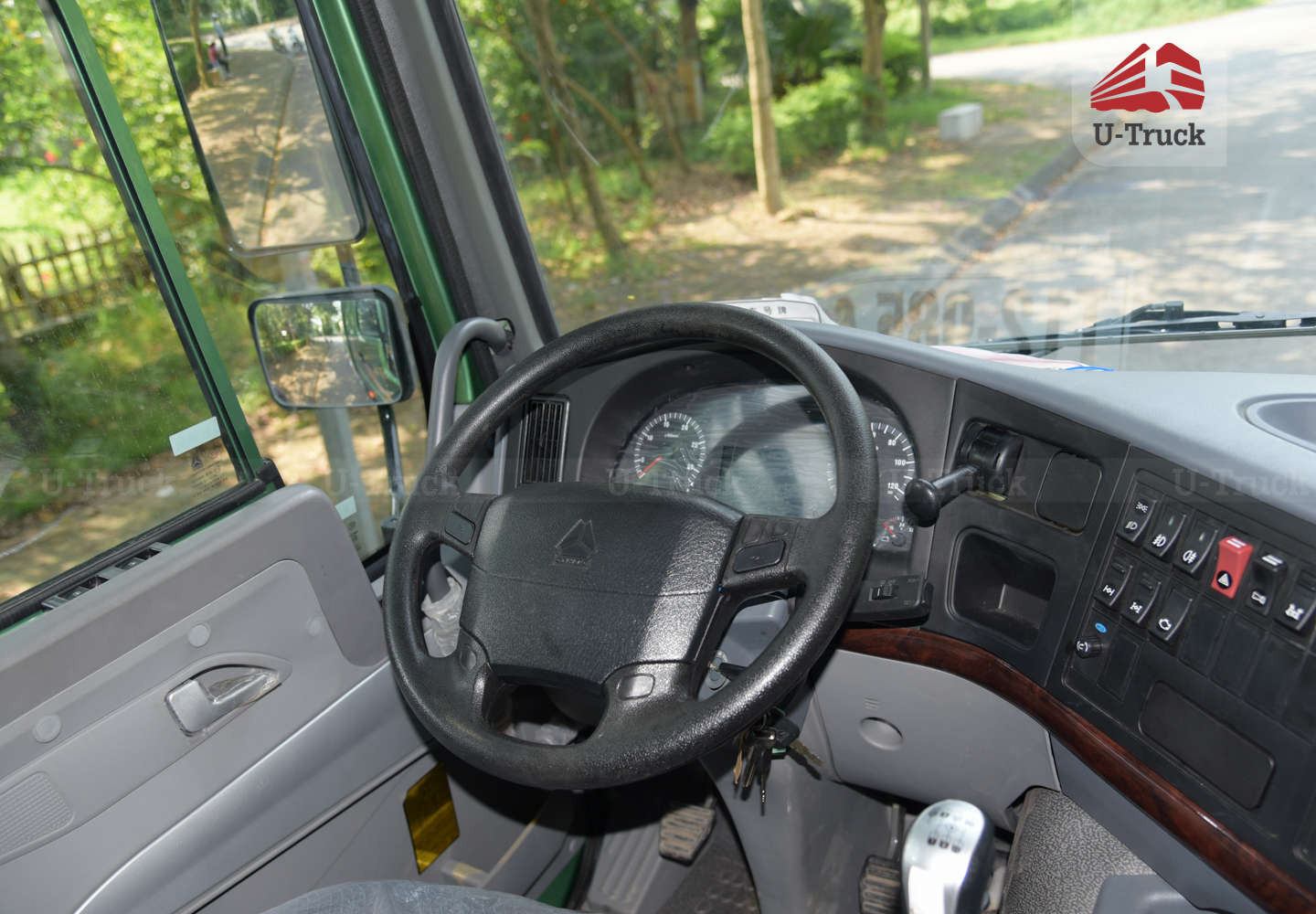 Xe ben HOWO V7G 6×4 thùng vuông