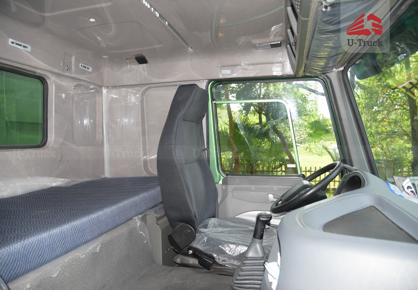 Xe ben HOWO V7G 6×4 thùng vuông