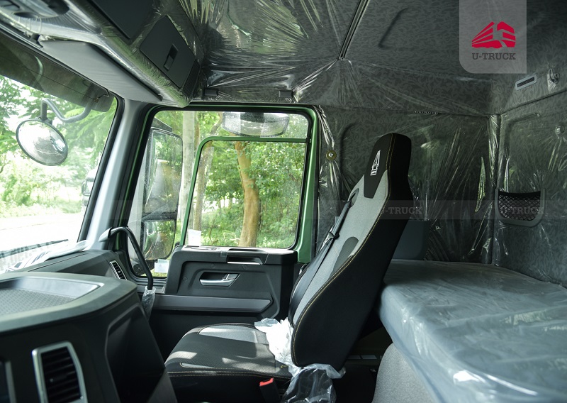 Xe ben HOWO V7X 350 8×4 Thùng Đúc