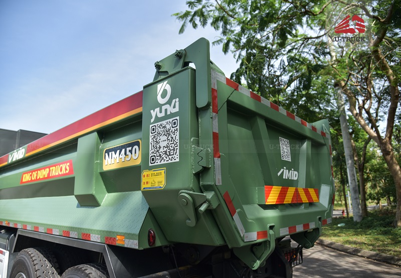 Xe ben HOWO V7X 350 8×4 Thùng Đúc