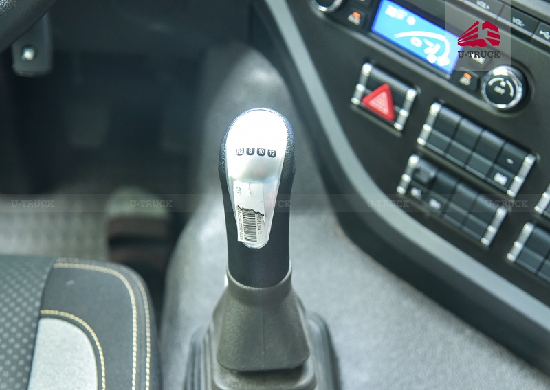 Xe ben HOWO V7X 350 8×4 Thùng Đúc