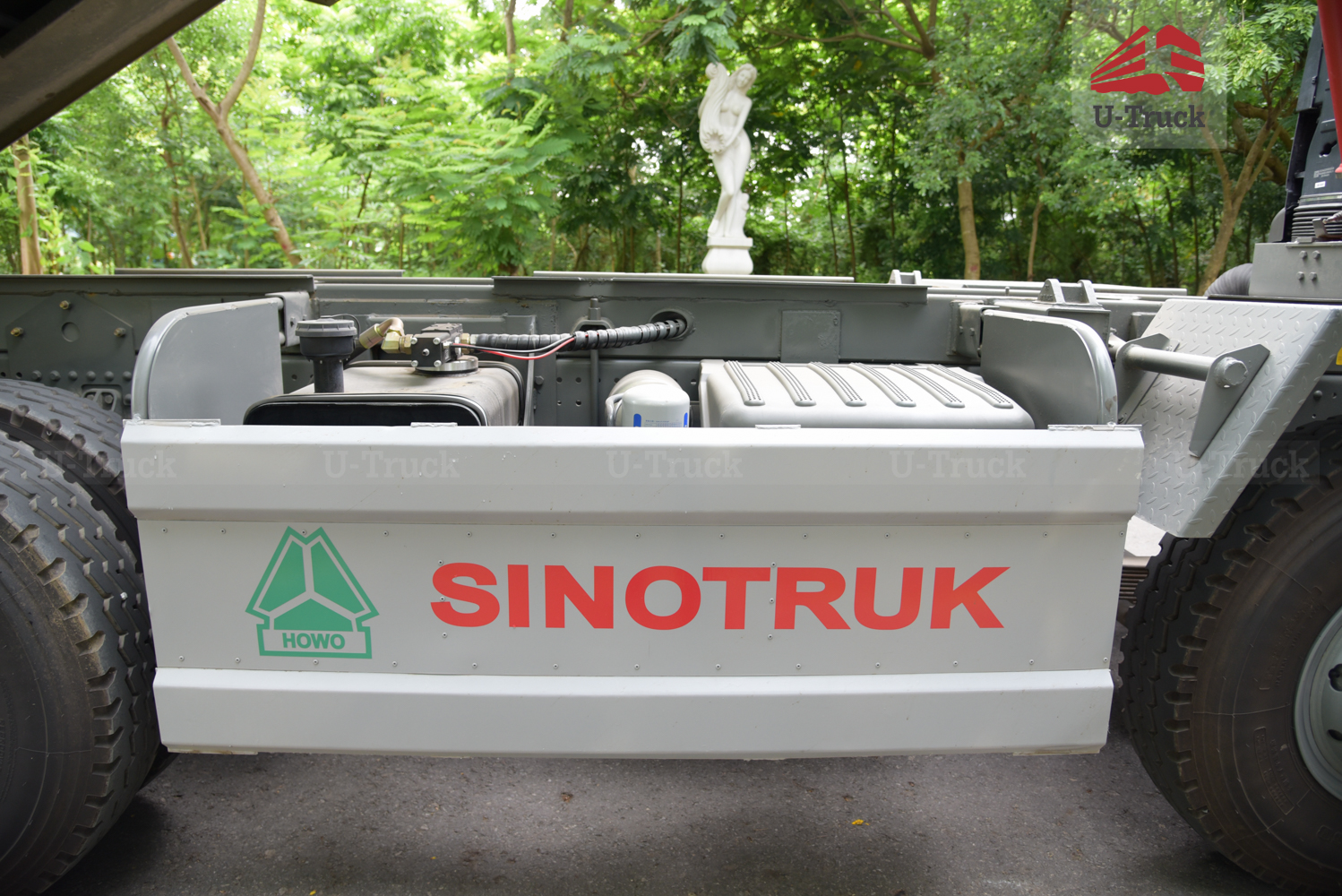 Xe ben HOWO MAN VX350 8×4 thùng đúc