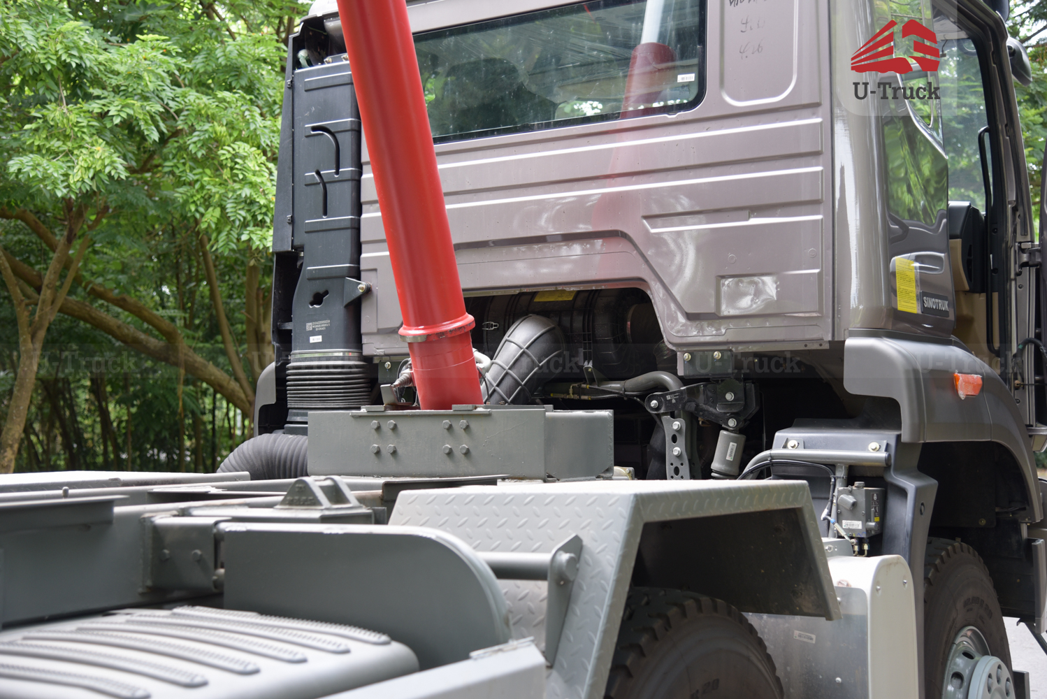 Xe ben HOWO MAN VX350 8×4 thùng đúc