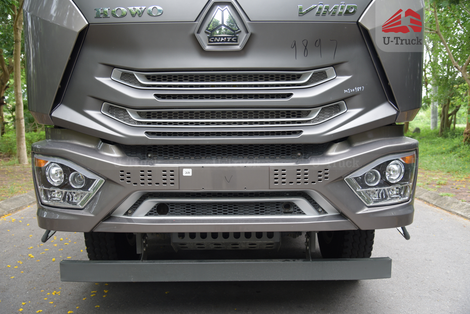 Xe ben HOWO MAN VX350 8×4 thùng đúc