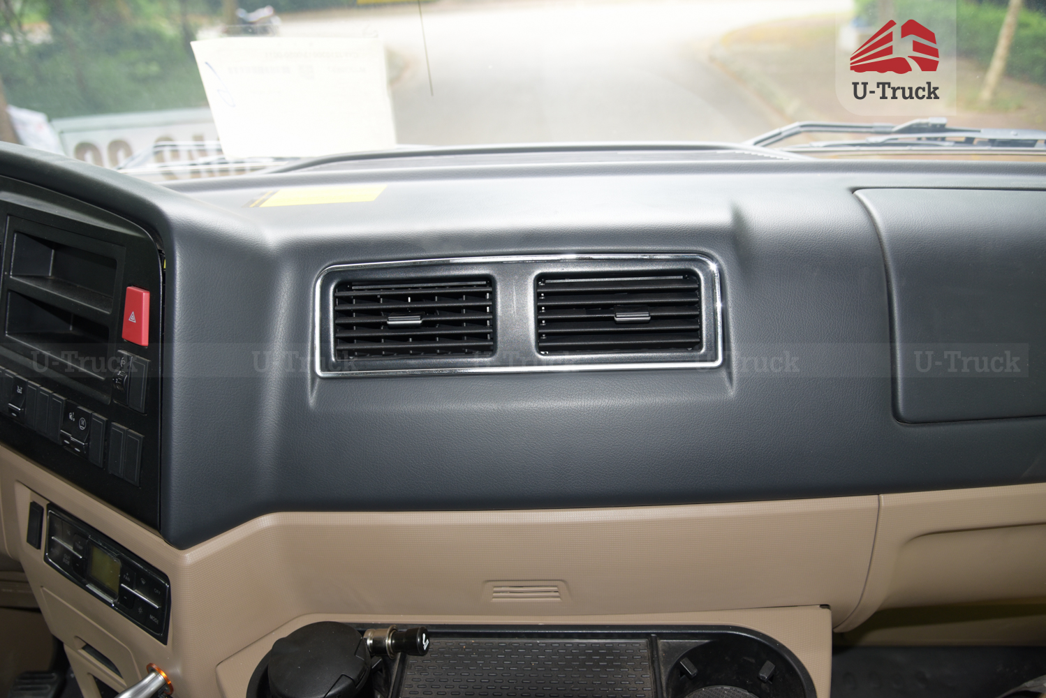 Xe ben HOWO MAN VX350 8×4 thùng đúc