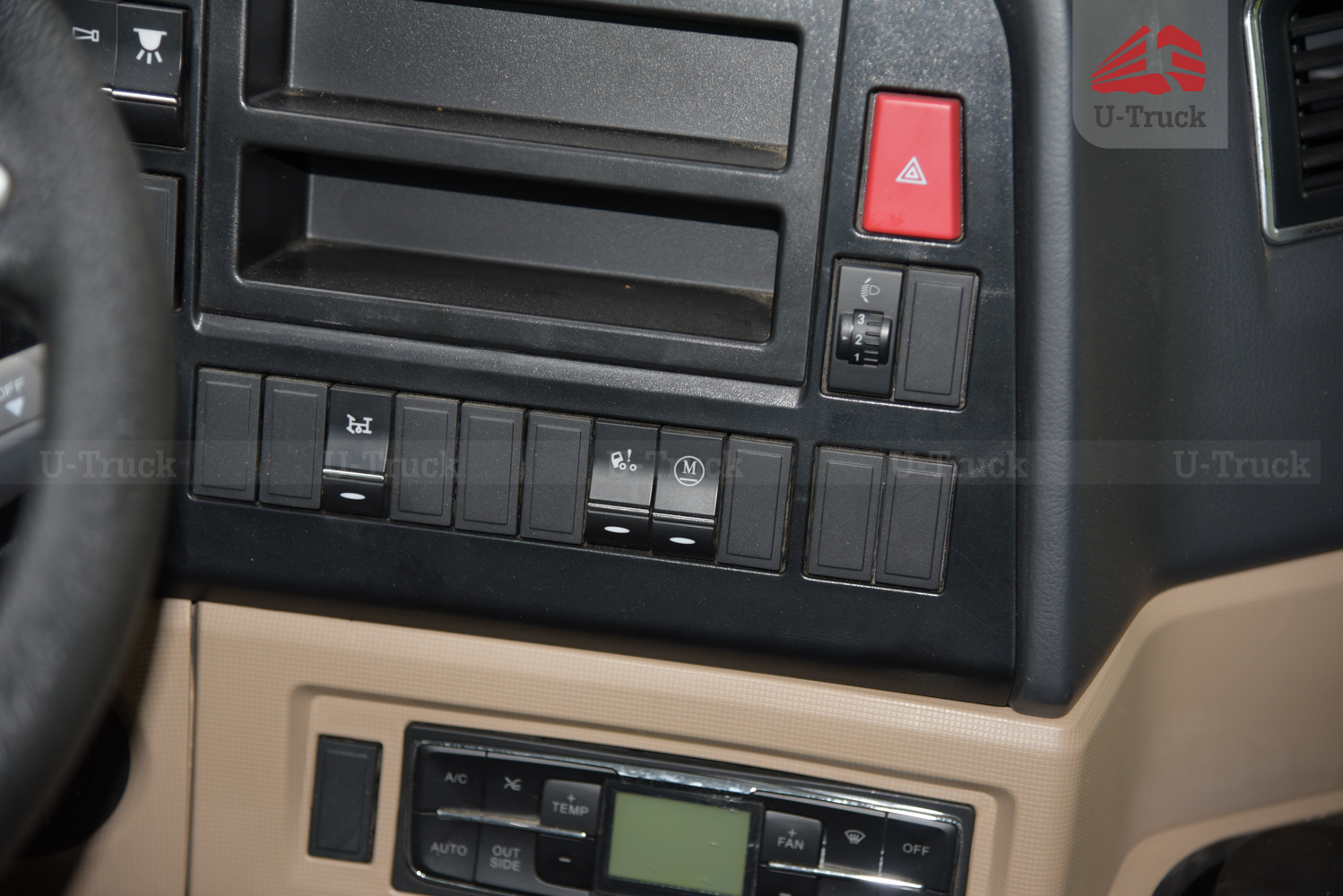 Xe ben HOWO MAN VX350 8×4 thùng đúc