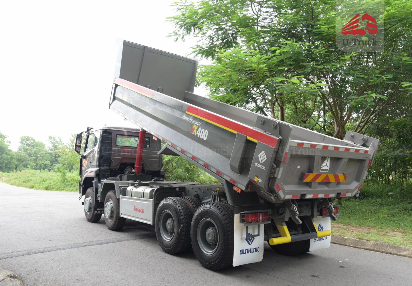 Xe ben HOWO MAN VX400 8×4 thùng đúc