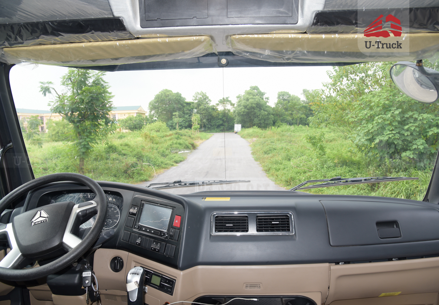 Xe ben HOWO MAN VX400 8×4 thùng đúc