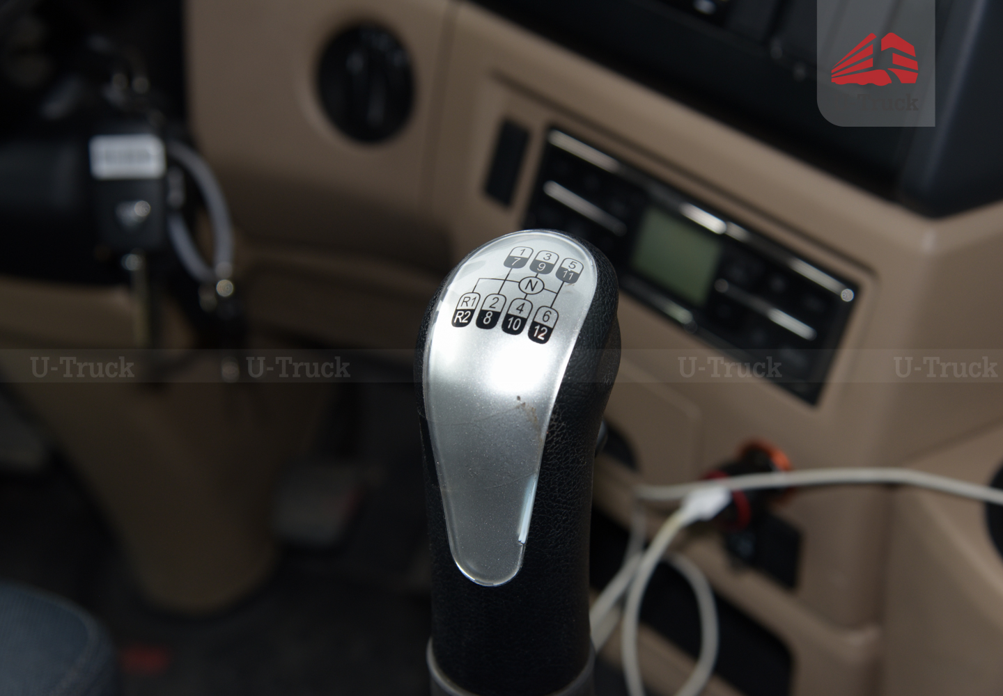 Xe ben HOWO MAN VX400 8×4 thùng đúc