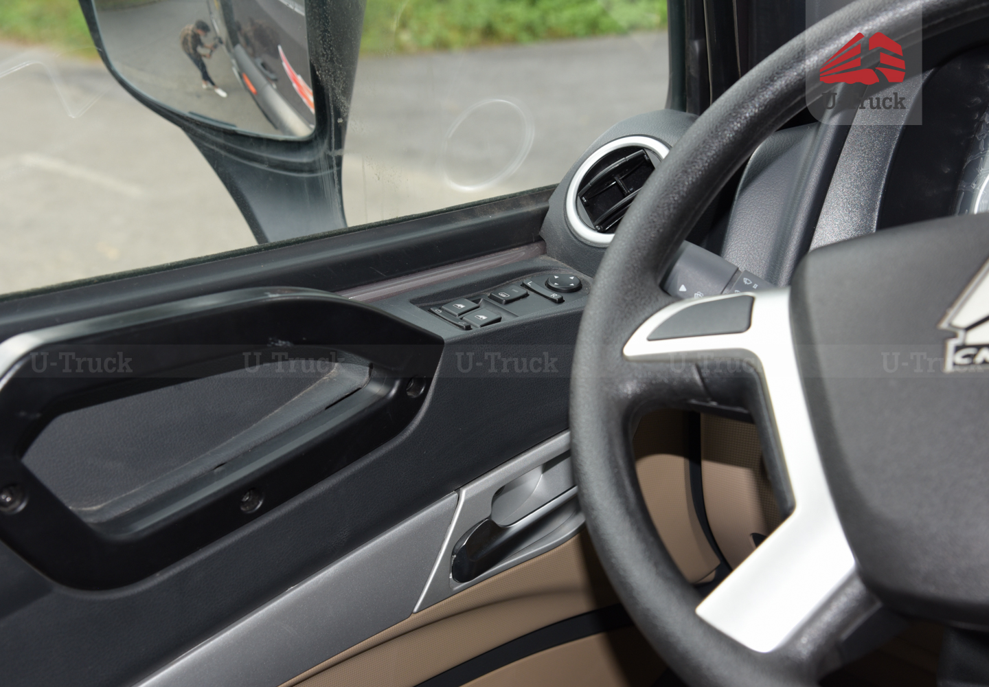 Xe ben HOWO MAN VX400 8×4 thùng đúc