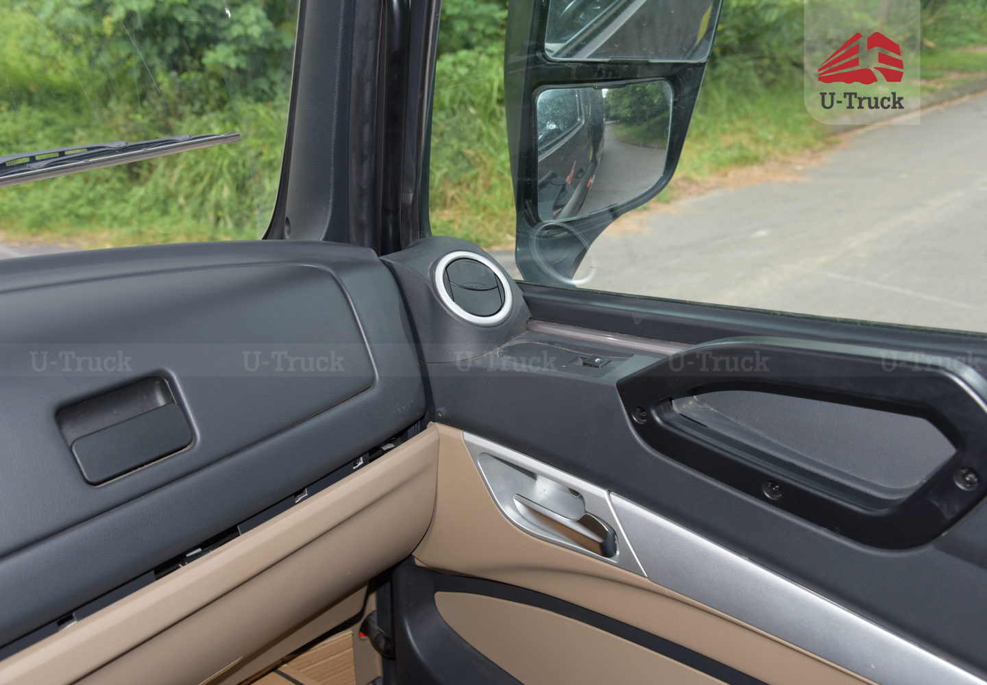 Xe ben HOWO MAN VX400 8×4 thùng đúc