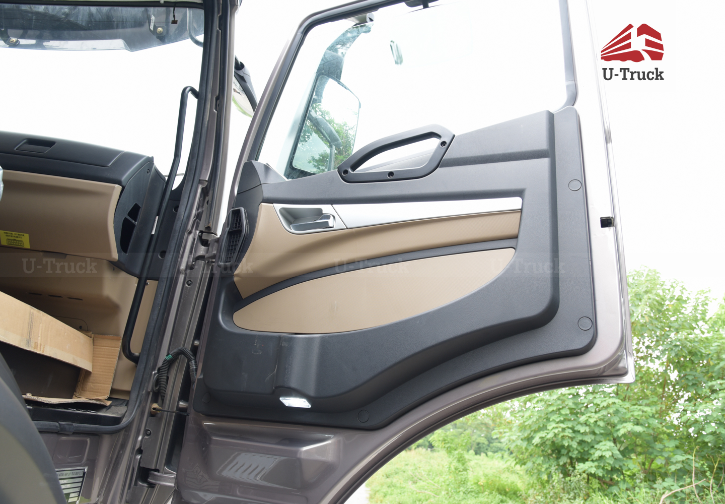 Xe ben HOWO MAN VX400 8×4 thùng đúc