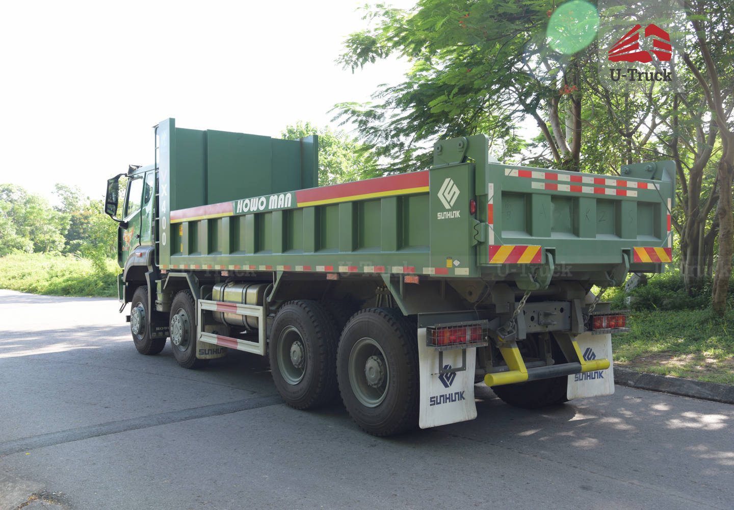 Xe ben HOWO VX400 8×4 thùng vuông