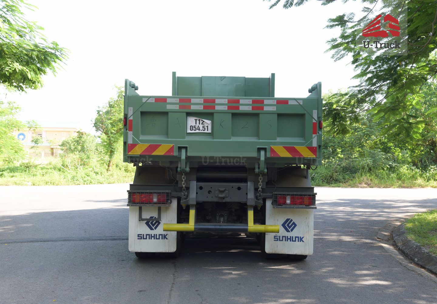 Xe ben HOWO VX400 8×4 thùng vuông