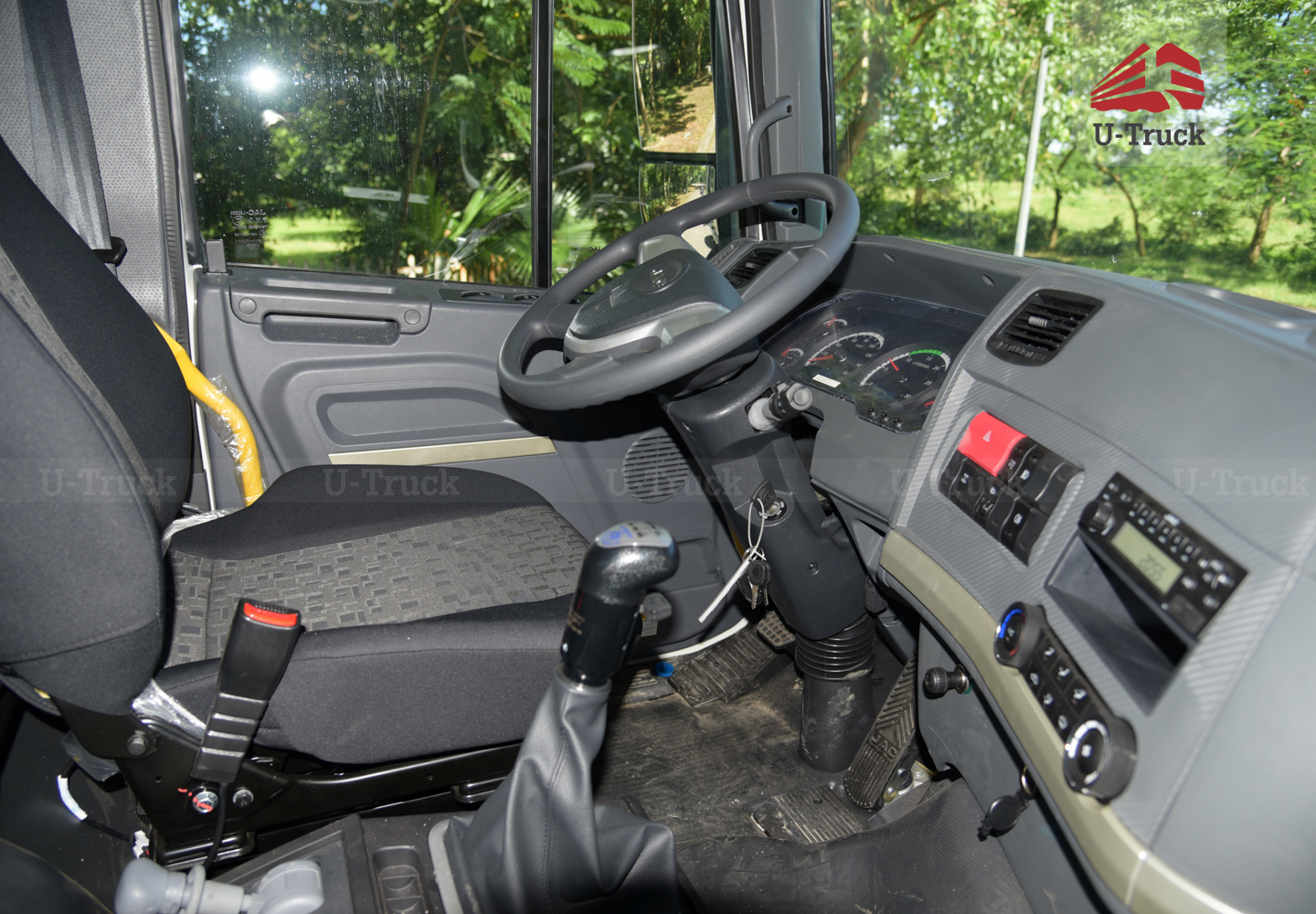 Xe chở máy chuyên dùng JAC A5 10×4