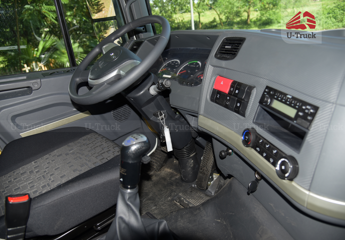 Xe chở máy chuyên dùng JAC A5 10×4