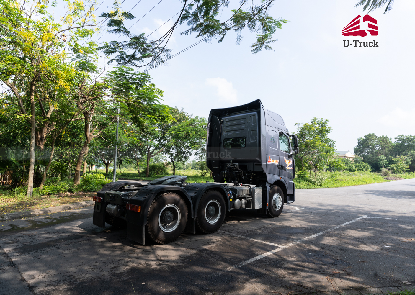 Xe đầu kéo HOWO TH7 LX 460 cầu dầu