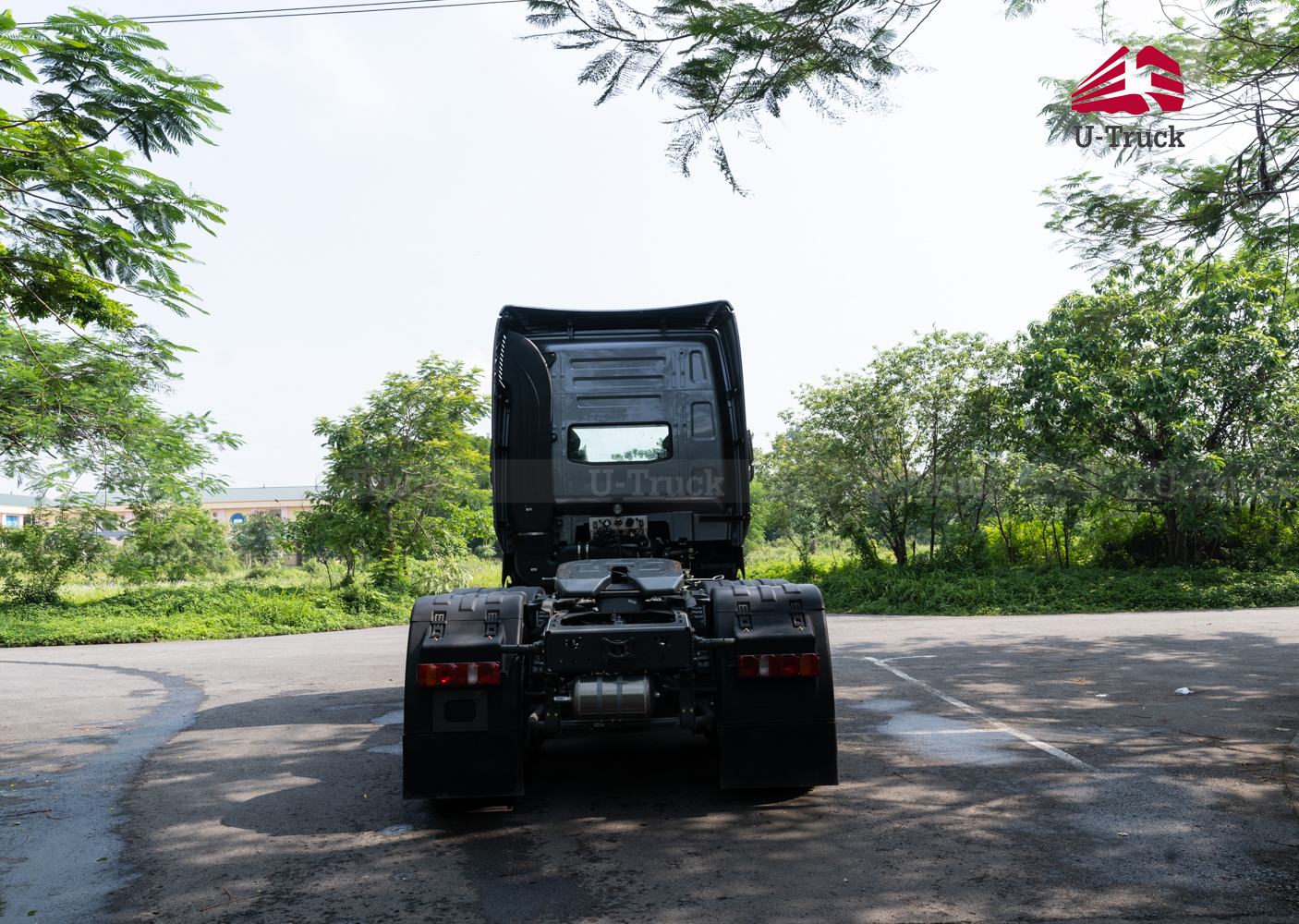 Xe đầu kéo HOWO TH7 LX 460 cầu dầu