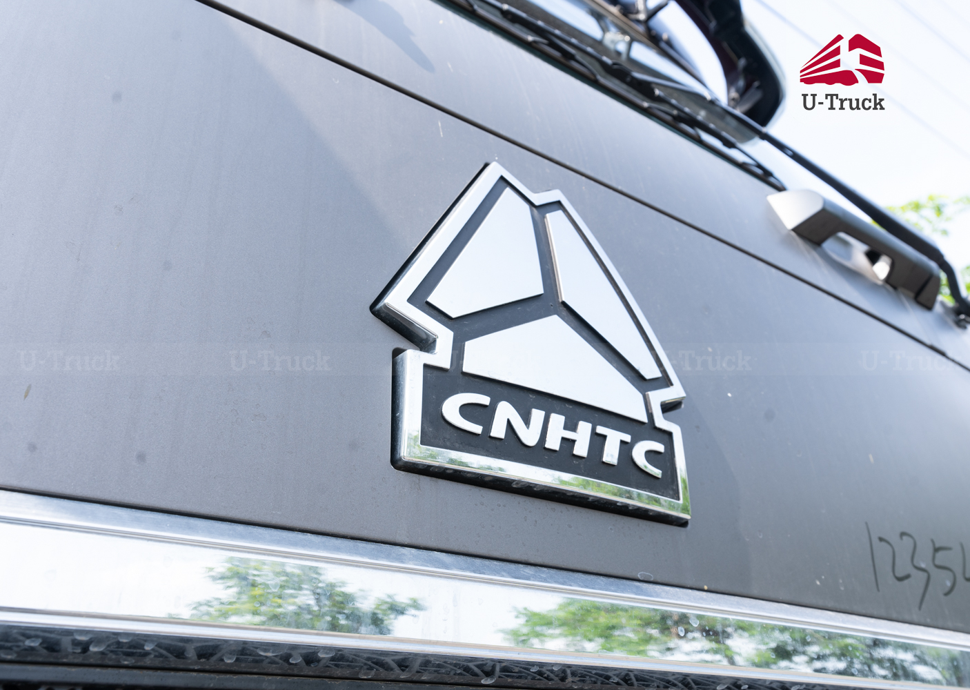 Xe đầu kéo HOWO TH7 LX 460 cầu dầu