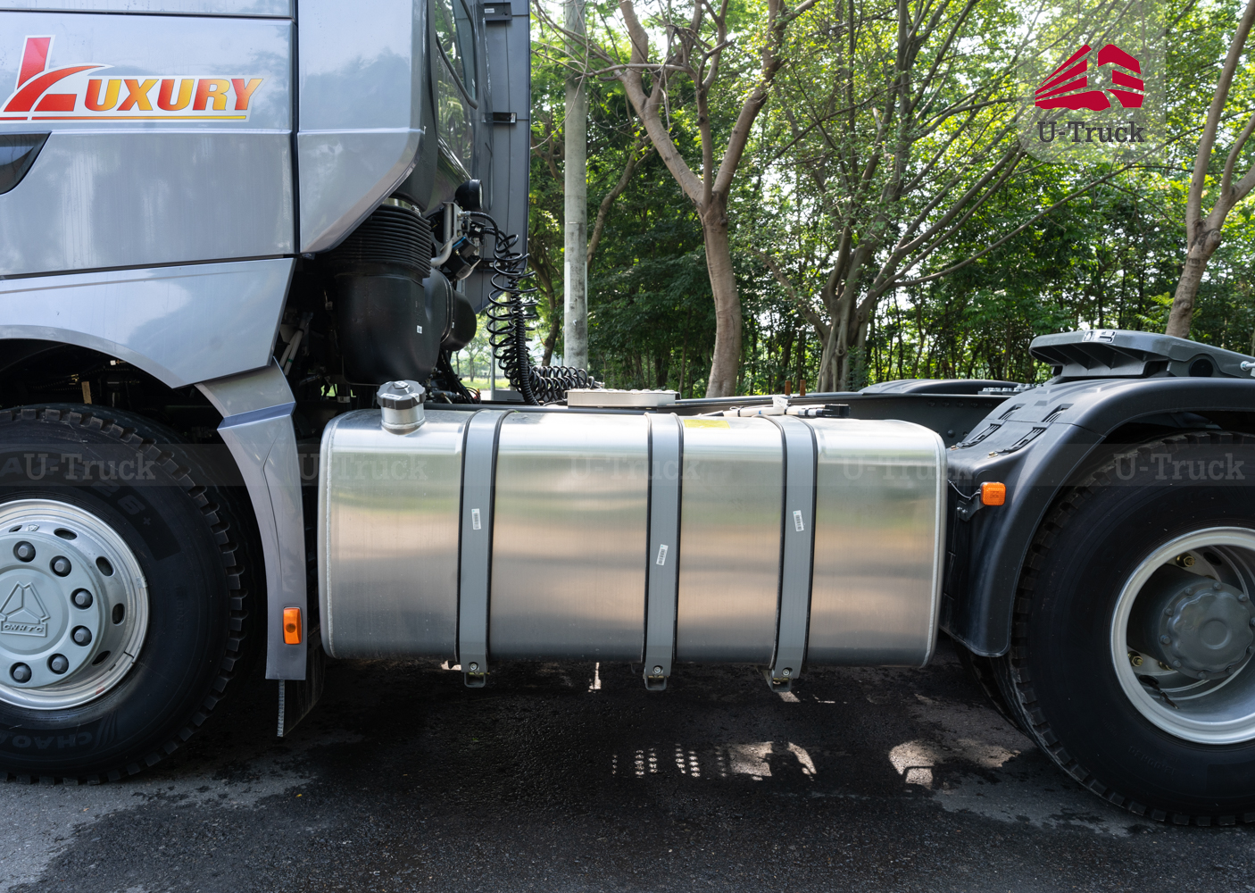 Xe đầu kéo HOWO TH7 LX 460 cầu dầu