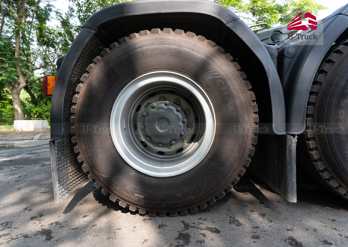 Xe đầu kéo HOWO TH7 LX 460 cầu dầu