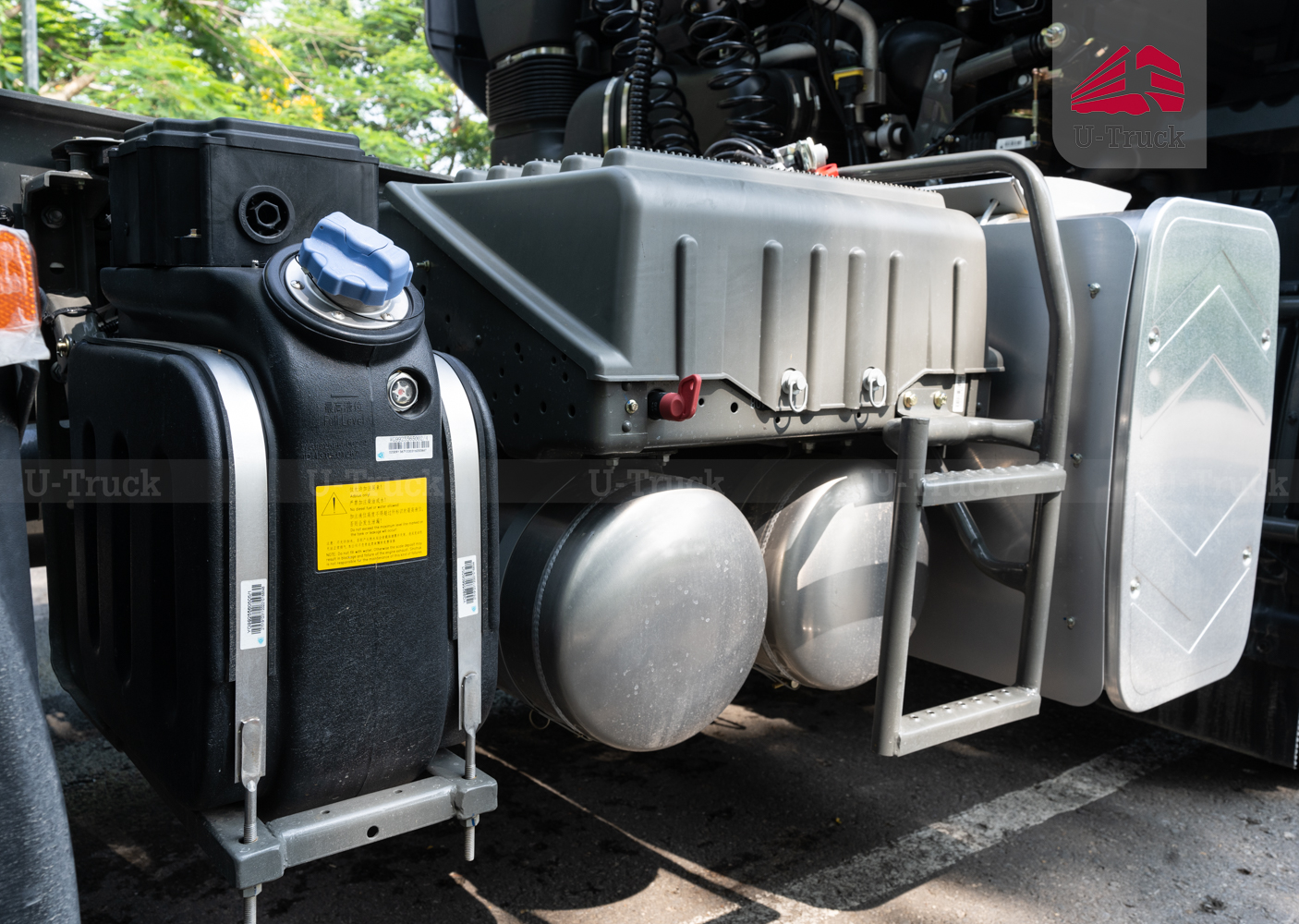 Xe đầu kéo HOWO TH7 LX 460 cầu dầu