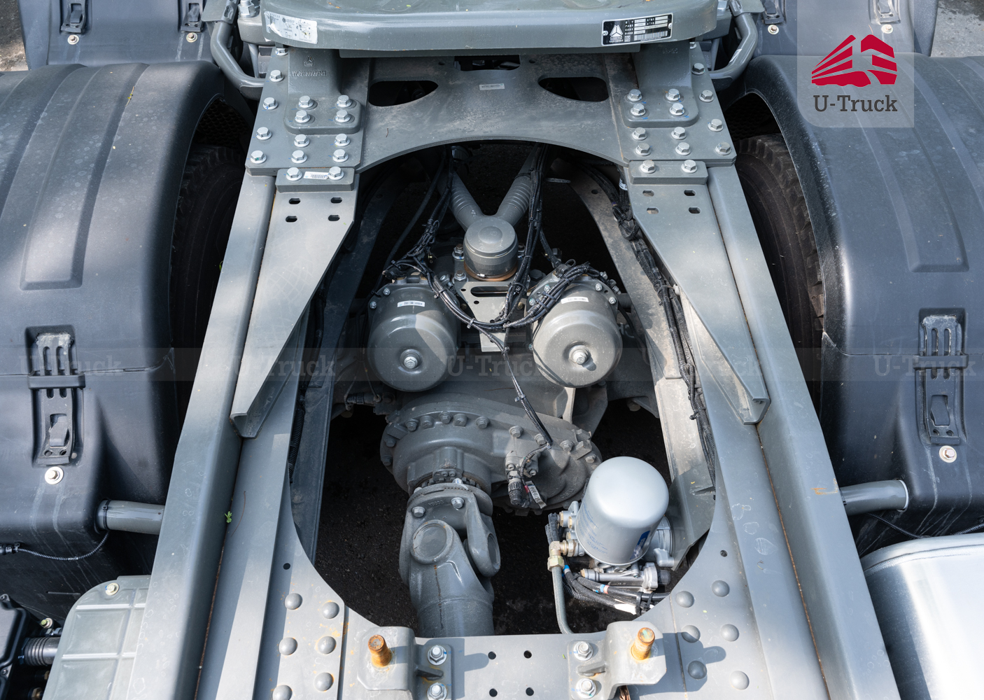 Xe đầu kéo HOWO TH7 LX 460 cầu dầu